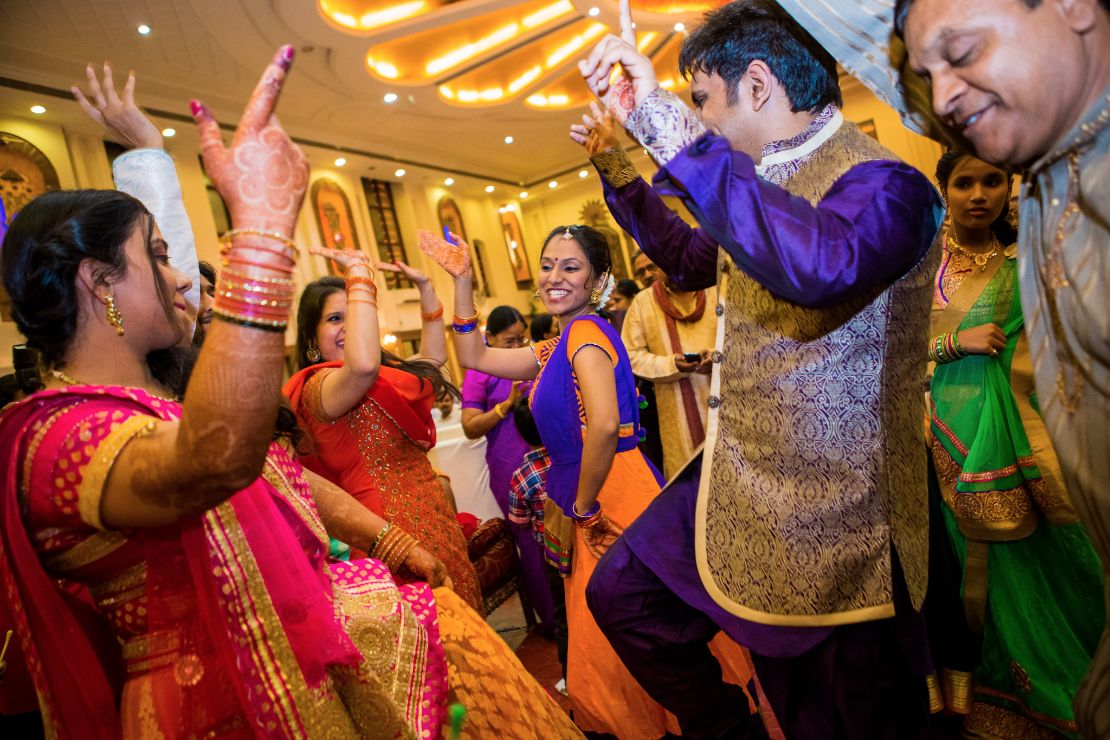 candid-wedding-photographer-bangalore-1122