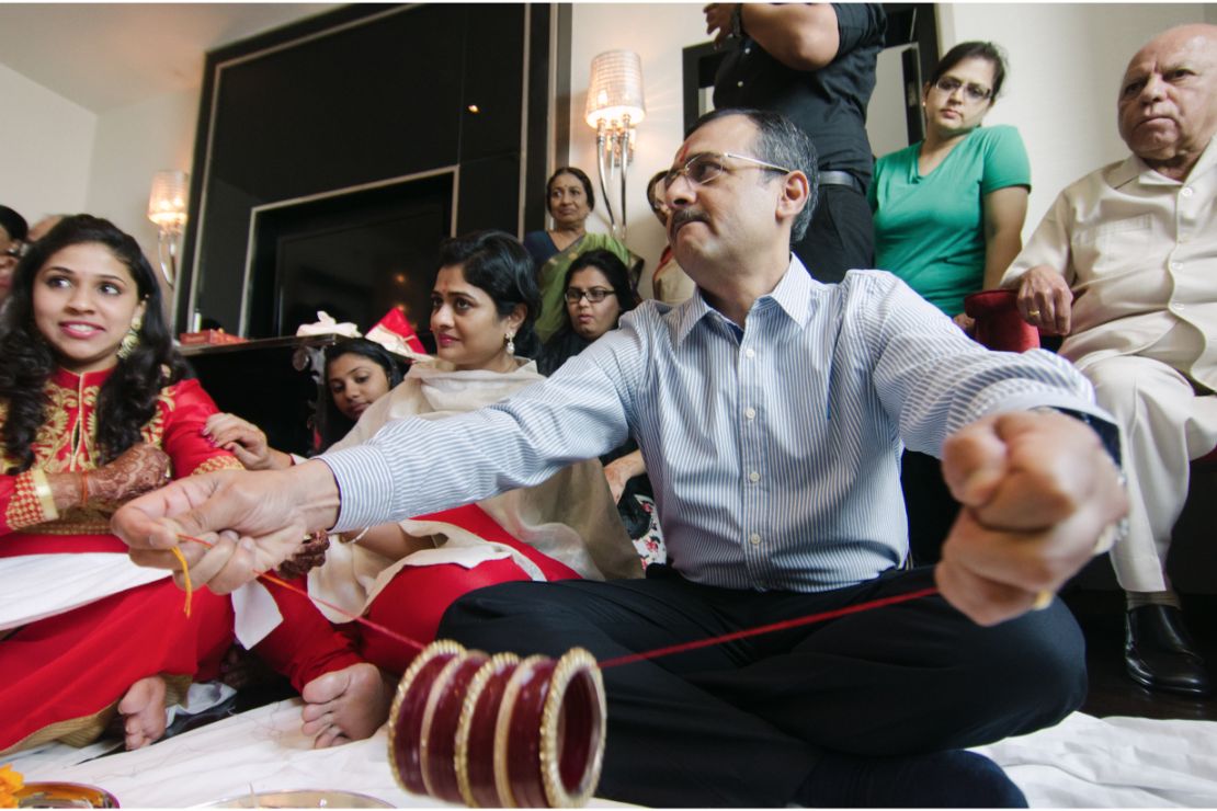 29-65-candid-wedding-photographer-delhi