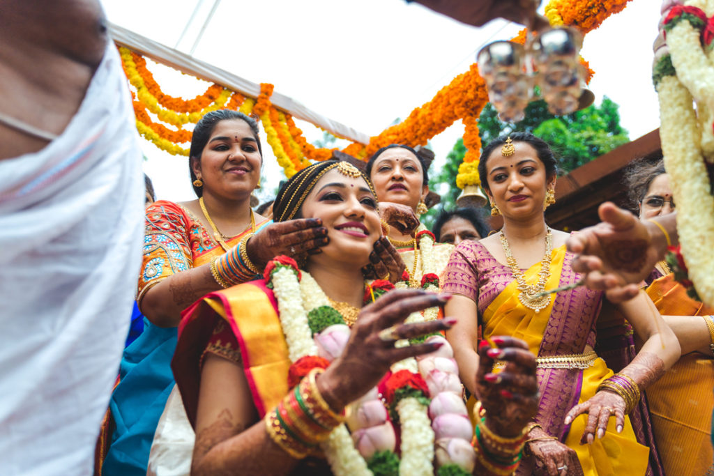 A tambrahm-kannada wedding : the story of akshata & sankar
